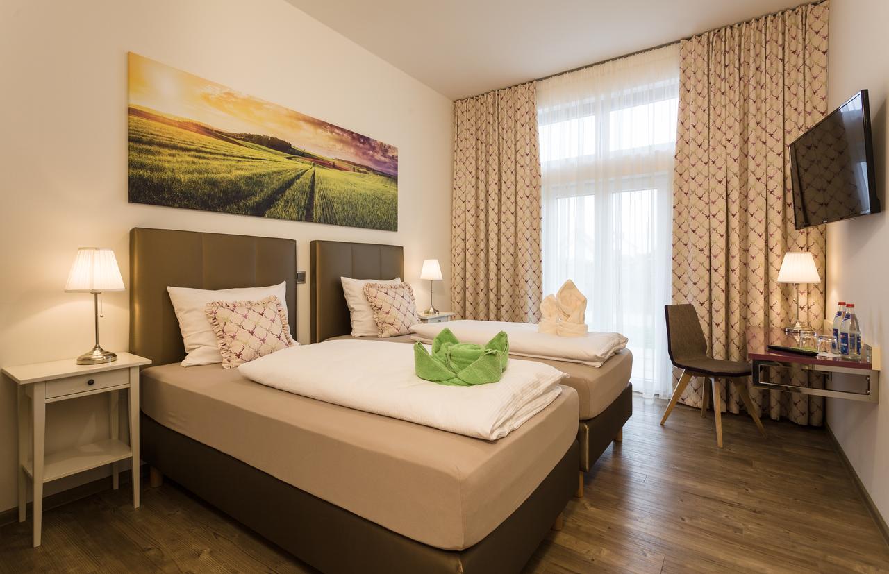 Wuschl Lounge Hotel Kuhbach  ภายนอก รูปภาพ
