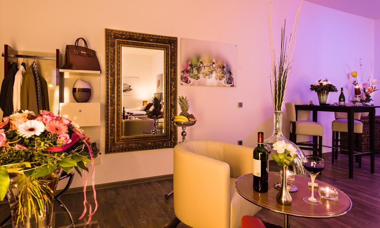 Wuschl Lounge Hotel Kuhbach  ภายนอก รูปภาพ