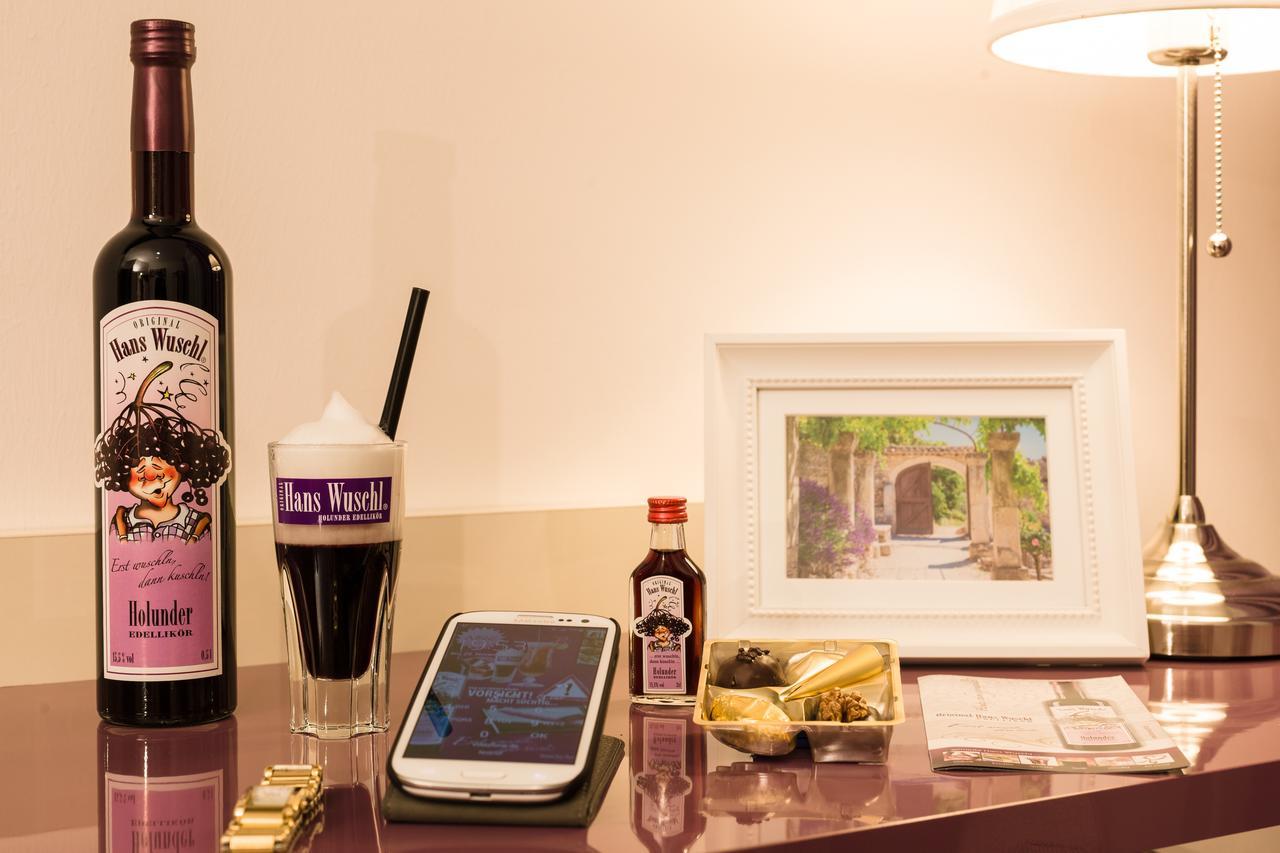 Wuschl Lounge Hotel Kuhbach  ภายนอก รูปภาพ