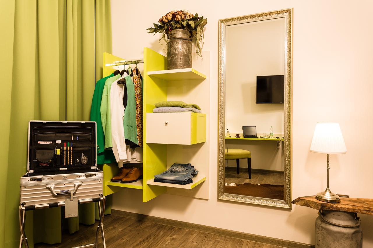 Wuschl Lounge Hotel Kuhbach  ภายนอก รูปภาพ